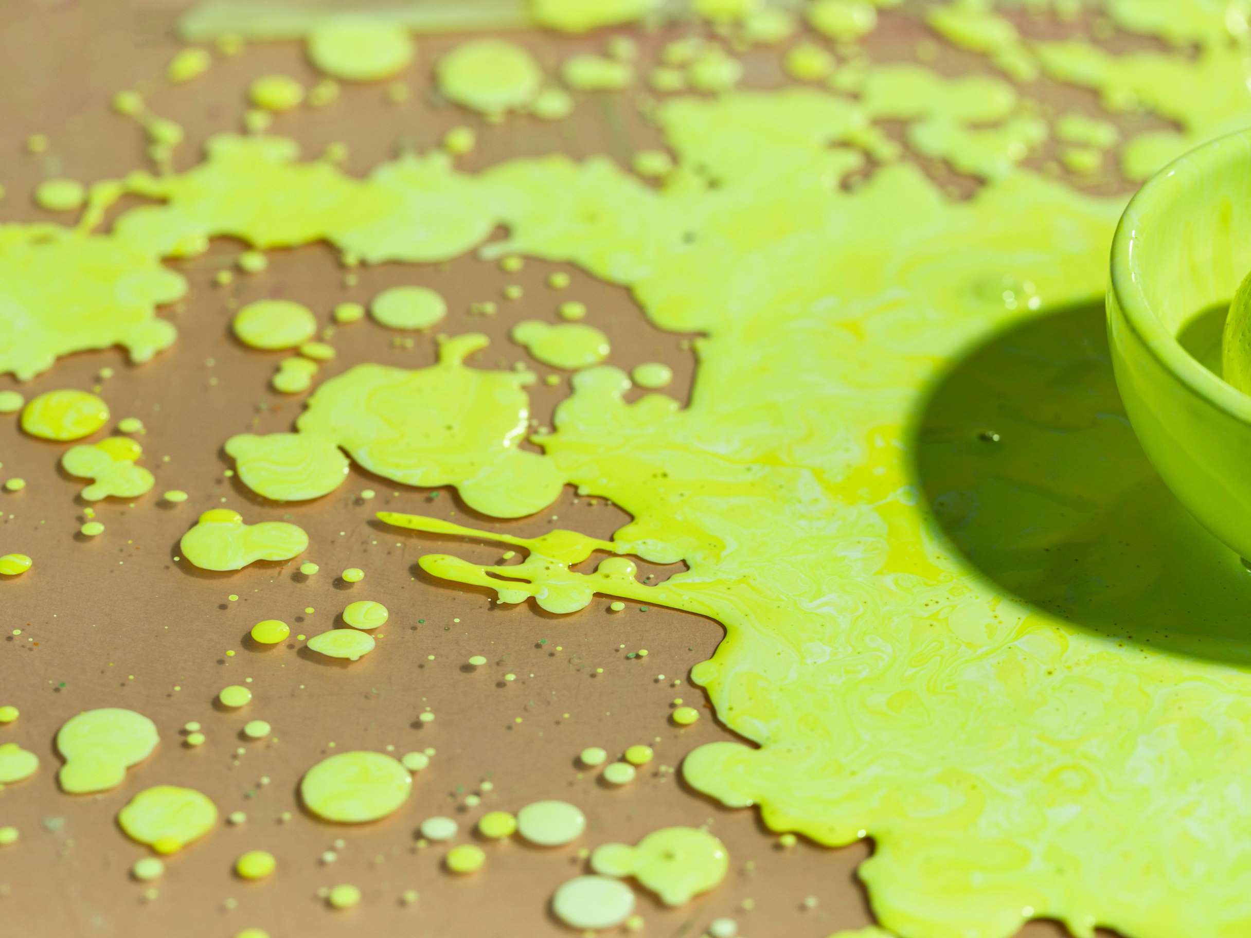 fluorescent pigment